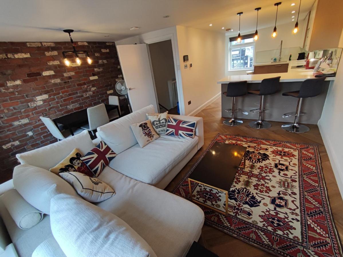 לונדון Modern 2 Bedroom Flat With Private Outdoor Terrace מראה חיצוני תמונה